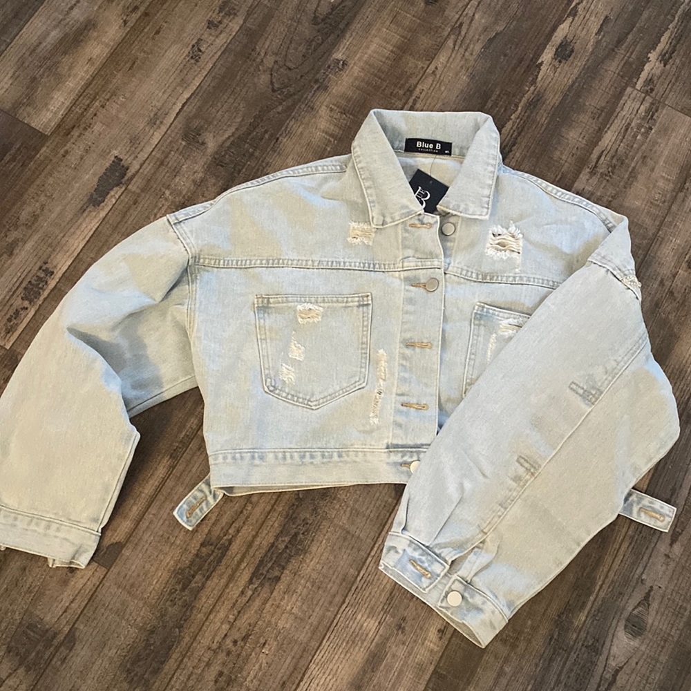 Gorgeous Blue B rhinestone denim jacket size M/L NWT